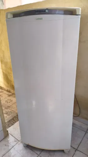 Geladeira Consul Frost Free Branca de 1 Porta em excelente estado, com garantia e ótimo fu