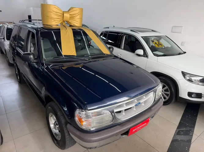 Ford Explorer XLT 4X2 4.0 V6 1997