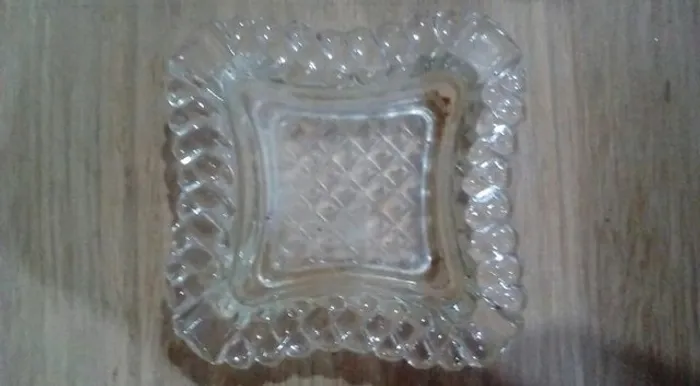 Cinzeiro De Cristal Quadrado