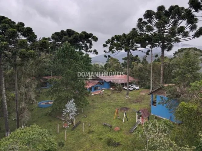 Bela Pousada com Exclusividade à Venda na Região da Campista - Campos do Jordão/SP