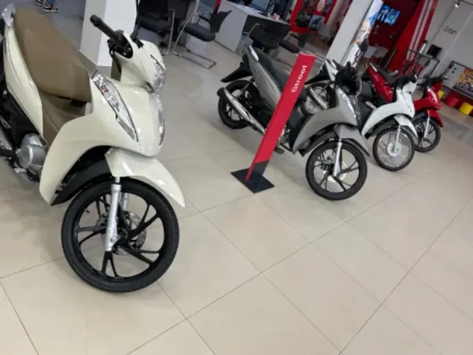 Biz 125 completa AZUL BRANCA VERMELHA