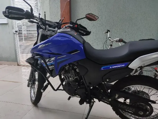 Moto Yamaha Lander Blueflex
