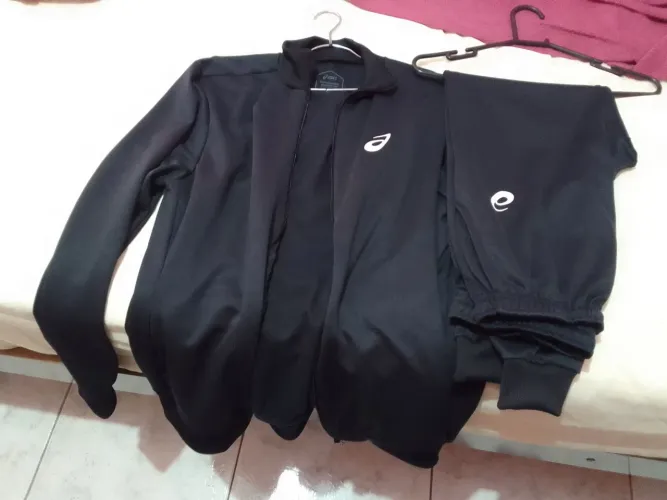 Conjunto Asics tamanho p 