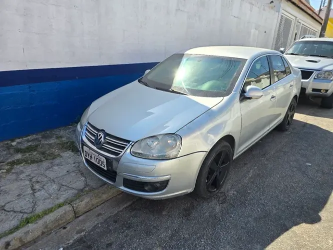 Jetta ano 2008 sucata para venda de peças 