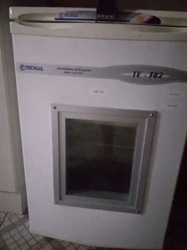 Incubadora refrigerada para cultura TE 382