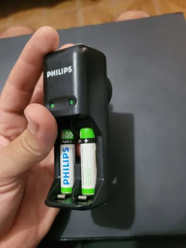 Carregador de pilhas Philips