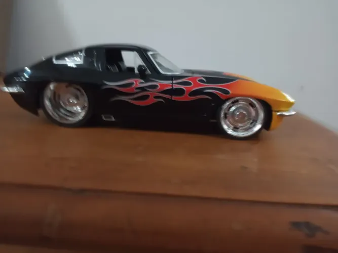 miniatura jada 1/24 corvette