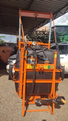 Pulverizador Pecuario marca Cimag de 600 litros
