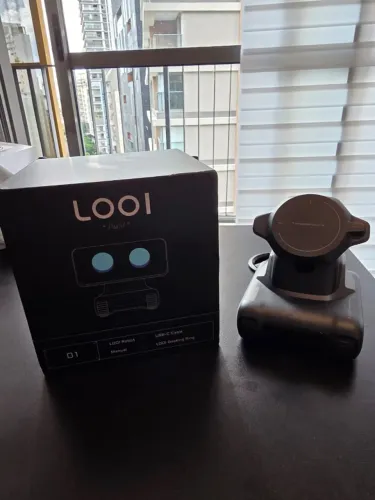 LOOI Robot AI + Acessórios Robô Interativo com ChatGPT + Carregador Sem Fio