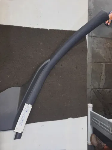 Moldura Lateral Soleira Traseira Direita Nissan Tiida 2008 a 2013
