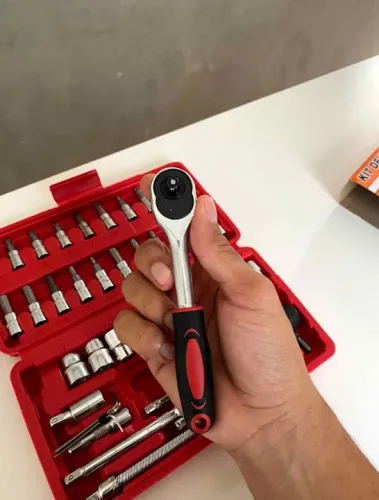 Jogo de Soquetes e Chave de Catraca 1/4