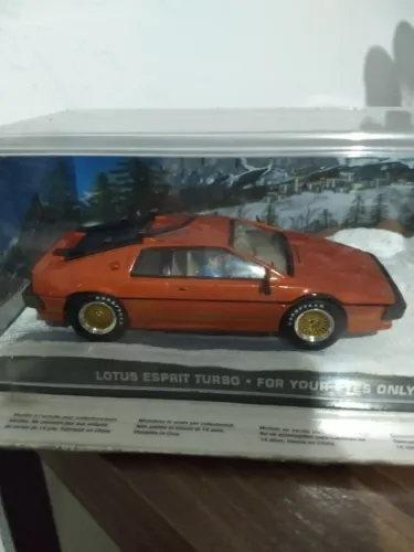 Miniatura Carrinho James Bond - Lotus Esprit Turbo