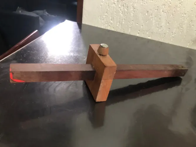 Graminho 40cm peroba