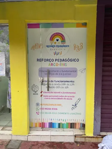 Adesivo vinil para portas, janelas de vidro e paredes