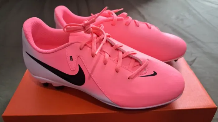 Chuteira nike phantom