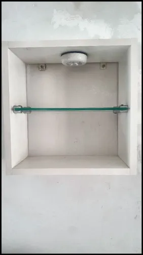 Nicho com Prateleira de Vidro - Pronto para Instalar!