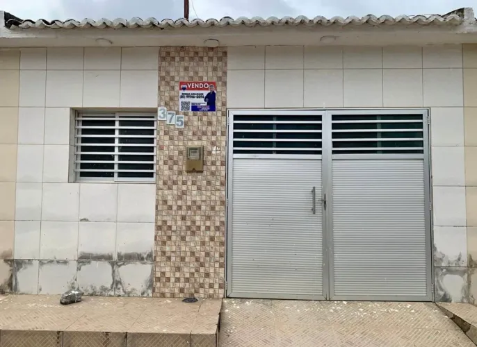 - Casa na Vila Embratel