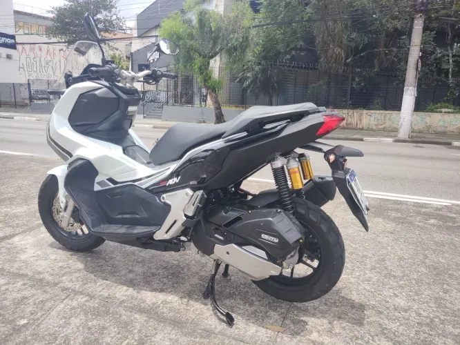 Honda ADV 150 / 2022 / Baixo km 8200