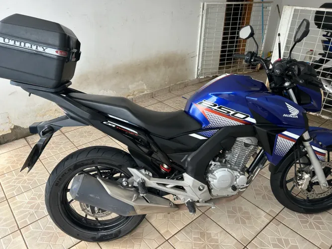 CB Twister 2022 Único Dono 32 mil km 