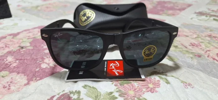 Óculos de Sol Ray-Ban Código do modelo RB4105 