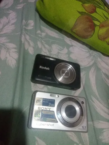Câmeras digitais,Kodak e sony