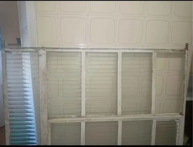 Janela de ferro branco 1m X 1m50cm