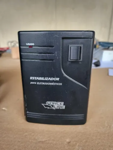 Estabilizador de Eletrodoméstico Forceline 3.000 VA