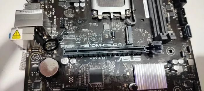 Kit i5-12400f + Placa H610M ASUS