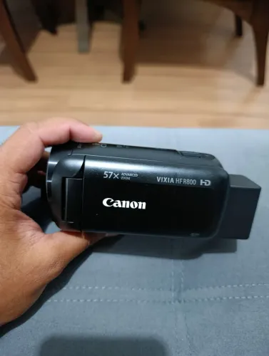 CANON VIXIA HF R800