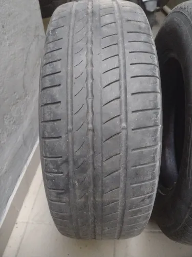 Pneu 205x65 R15 Pirelli P1 cinturato par 300.00