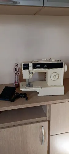 Máquina de Costura Singer Pret a Porter 6622C