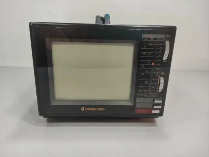 *Com Defeito LEIA* - Mini Teve Portátil Samsung Color Retro Um6 Preto 127/220v (Usado