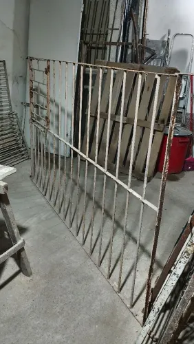 Grade ferro 132x215 com portiola