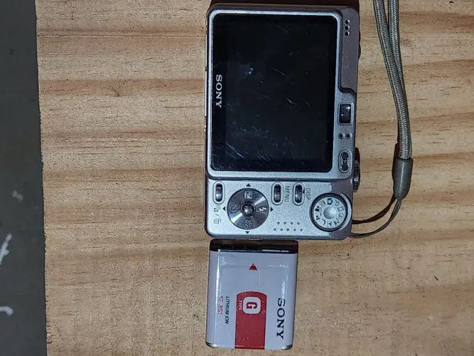 Câmera sony cybershot 7.2mpx