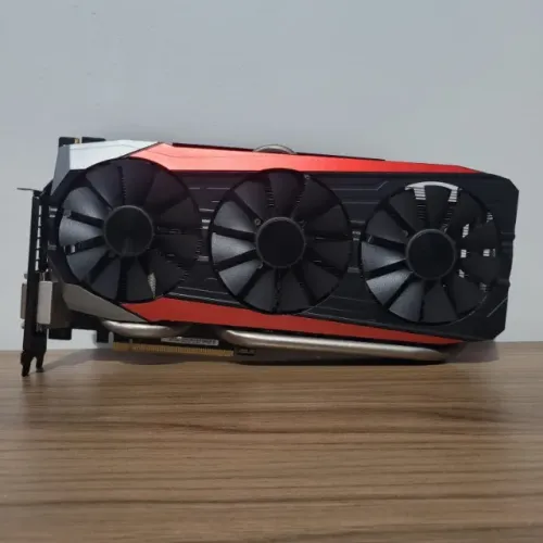 GTX 980Ti 6GB GDDR5 384 Bit ASUS Strix DirectCU III OC Impecável! GPU top para jogos