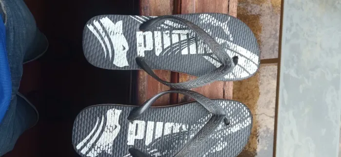 Chinelo 38 em ótimo estado!