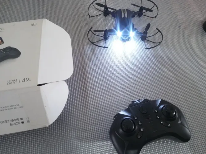Mini drone 