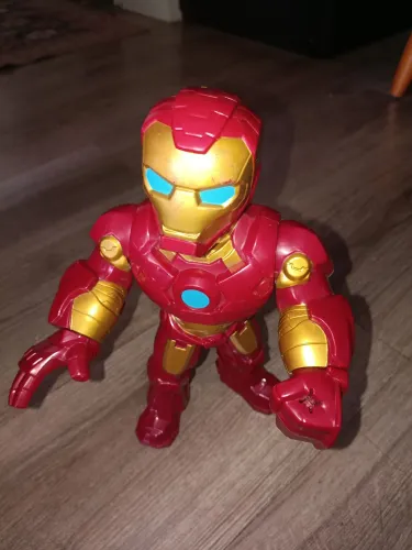 Boneco Homem de Ferro da Hasbro