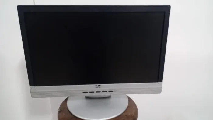 Monitor: Nova, 716sw-n - Com Defeito