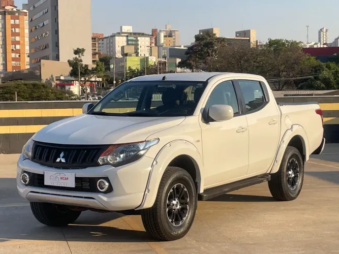 Mitsubishi L200 Triton 2.4 Diesel 4x4