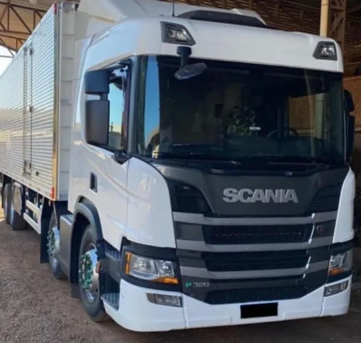 SCANIA P 320 REFRIGERDA  BITRUCK   PASSO DIVIDA 