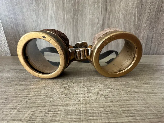 Óculos vintage metal industrial steampunk tampas roscadas Campinas-sp