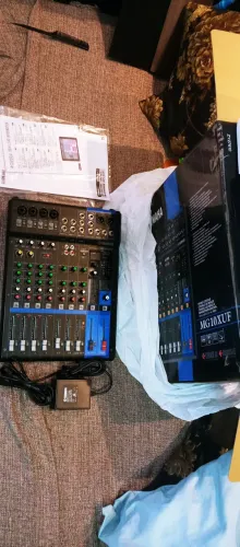 MESA DE SOM YAMAHA MG-10 XUF