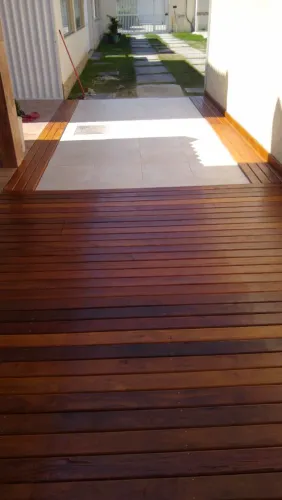 Construtor empreiteiro em geral