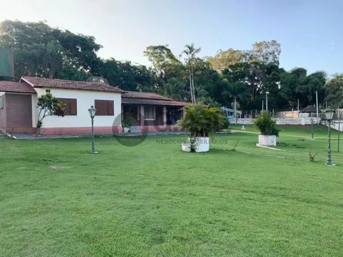 Chácara para Locação em Tatui-SP, Bairro Loteamento Gaiotto: 6 Quartos, 2 Suítes, 3 Salas,