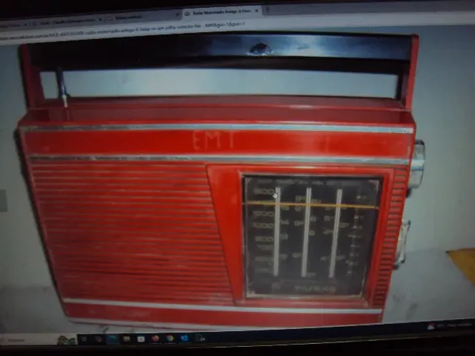 radio am 6 faixa motorradio horiginal antigo ;vermelho