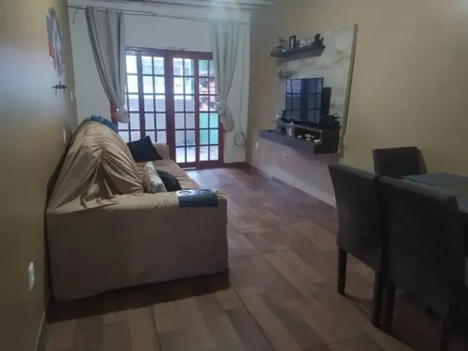 FS2 - Casa na Liberdade 2/4