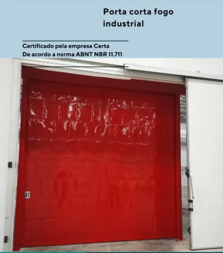 Porta industrial corta fogo P240