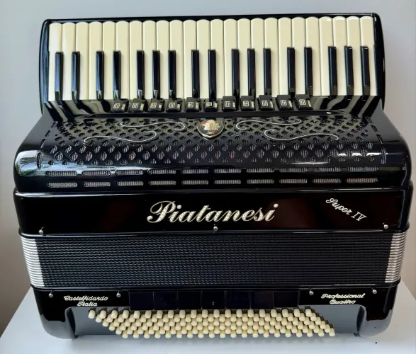 acordeon sango a piatanesi profissional quattro polifonica