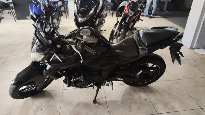 YAMAHA MT 03 PRETO 2018 Shalon veículos